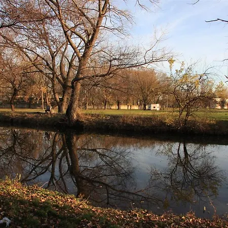Lägenhet Pri Mlyne Nové Zámky